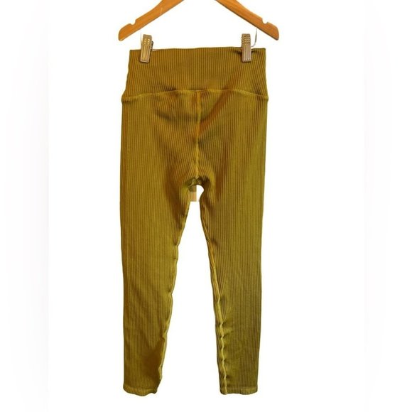 Good American Workout Set - Picture 7 of 7